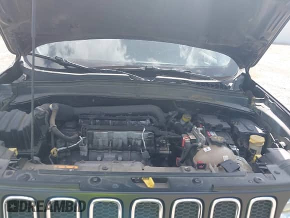 2017 Jeep Renegade Latitude z VIN ZACCJABB1HPF52076, wystawiony jako IAAI lot #42871282 z przebiegiem Nie podano mil oraz . Historia ofert i sprzedaży dostępna na DreamBid. Obrazek 10.