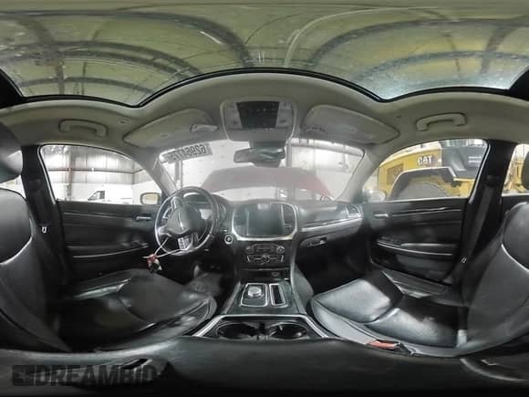 2019 Chrysler 300 Limited с VIN 2C3CCAKGXKH706125, выставлен на аукционе Copart как лот 62964775 с пробегом 79 234 миль миль и Списание • Salvage title. История ставок и продаж доступна на DreamBid. Изображение 14.