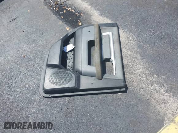 2019 Ram 1500 Lone Star z VIN 1C6RR6TT2KS571686, wystawiony jako IAAI lot #43341964 z przebiegiem 87 472 mil mil oraz . Historia ofert i sprzedaży dostępna na DreamBid. Obrazek 12.