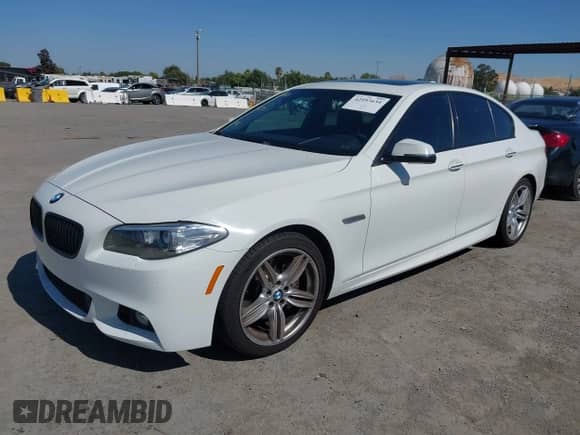 2015 BMW 5 Series 535i с VIN WBA5B1C51FD922563, выставлен на аукционе IAAI как лот 42593634 с пробегом 77 285 миль миль и . История ставок и продаж доступна на DreamBid. Изображение 22.