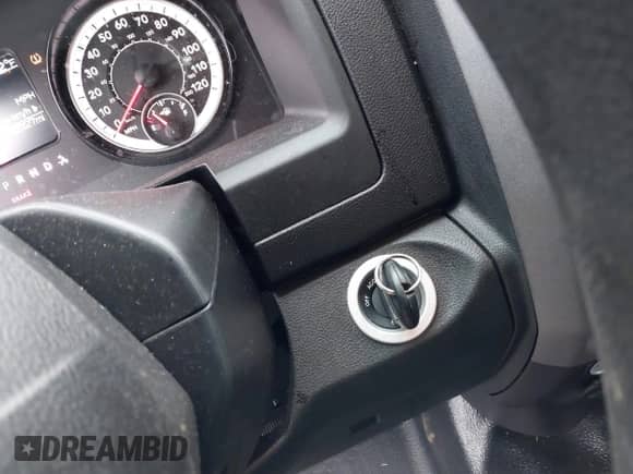 2022 Ram 1500 Tradesman z VIN 1C6RR6KG8NS208981, wystawiony jako IAAI lot #41246806 z przebiegiem 32 327 mil mil oraz . Historia ofert i sprzedaży dostępna na DreamBid. Obrazek 11.