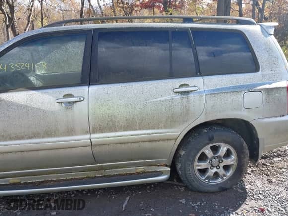 2005 Toyota Highlander с VIN JTEEP21A250115206, выставлен на аукционе IAAI как лот 43524158 с пробегом 265 847 миль миль и . История ставок и продаж доступна на DreamBid. Изображение 6.