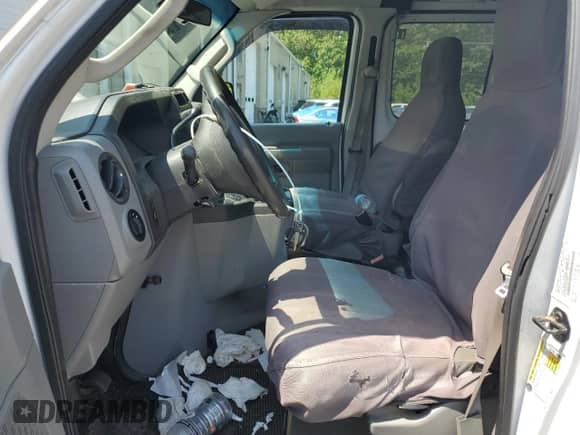 2013 Ford Econoline Cargo Commercial with VIN 1FTNE2EW2DDA45892, listed as a Copart auction lot 68166115 with 192,923 mi miles and Clean title. Bid and sale history available at DreamBid. Image 7.