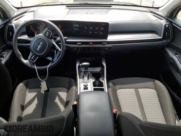 2024 Kia Sorento LX with VIN 5XYRG4JC4RG254997, listed as a Copart auction lot 62600095 with 21,950 mi miles and Salvage title. Bid and sale history available at DreamBid. Image 8.