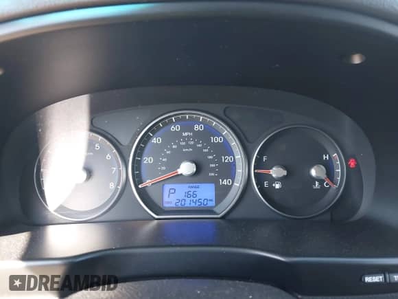 2012 Hyundai Santa Fe Limited with VIN 5XYZK3AB9CG101071, listed as a IAAI auction lot 43492827 with 201,450 mi miles and . Bid and sale history available at DreamBid. Image 7.