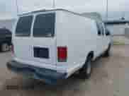 2008 Ford Econoline Cargo Commercial z VIN 1FTNS24L68DA24209, wystawiony jako IAAI lot #41206100 z przebiegiem 211 288 mil mil oraz . Historia ofert i sprzedaży dostępna na DreamBid. Obrazek 4.