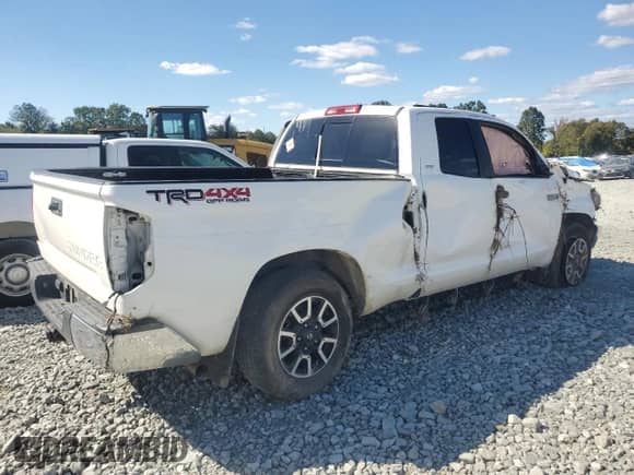 2019 Toyota Tundra SR5 с VIN 5TFUW5F15KX858913, выставлен на аукционе Copart как лот 70197865 с пробегом Не указан миль и Списание • Salvage title. История ставок и продаж доступна на DreamBid. Изображение 3.