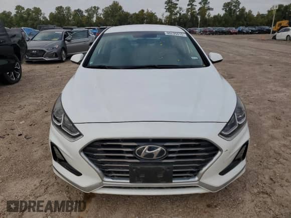 2018 Hyundai Sonata SE with VIN 5NPE24AFXJH631689, listed as a Copart auction lot 90239415 with 51,742 mi miles and Salvage title. Bid and sale history available at DreamBid. Image 5.
