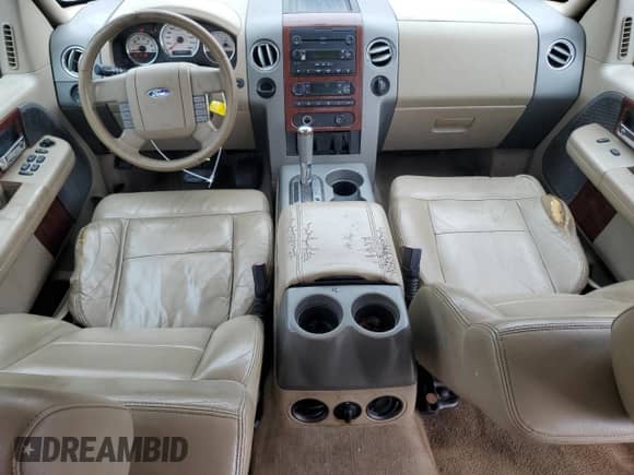 2006 Ford F-150 XLT z VIN 1FTPW12526KB60504, wystawiony jako Copart lot #70927835 z przebiegiem 198 599 mil mil oraz Szkoda całkowita • Salvage title. Historia ofert i sprzedaży dostępna na DreamBid. Obrazek 8.