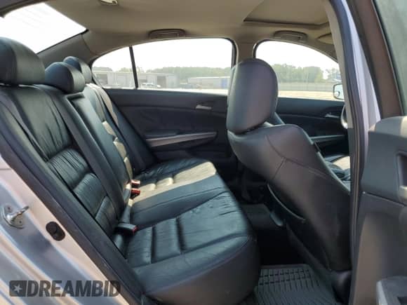 2008 Honda Accord EX-L z VIN 1HGCP26888A004516, wystawiony jako Copart lot #67650885 z przebiegiem 152 088 mil mil oraz Szkoda całkowita • Salvage title. Historia ofert i sprzedaży dostępna na DreamBid. Obrazek 10.