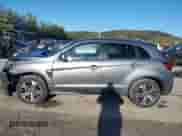 2021 Mitsubishi Outlander ES z VIN JA4ARUAU1MU005297, wystawiony jako IAAI lot #43400284 z przebiegiem 47 525 mil mil oraz . Historia ofert i sprzedaży dostępna na DreamBid. Obrazek 14.