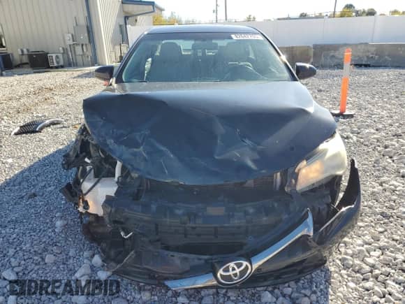 2015 Toyota Camry SE z VIN 4T1BF1FKXFU066963, wystawiony jako Copart lot #82642705 z przebiegiem 179 074 mil mil oraz Szkoda całkowita • Salvage title. Historia ofert i sprzedaży dostępna na DreamBid. Obrazek 5.