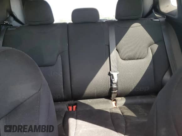 2017 Jeep Renegade Latitude с VIN ZACCJBBBXHPF26498, выставлен на аукционе Copart как лот 81932275 с пробегом 167 164 миль миль и Списание • Salvage title. История ставок и продаж доступна на DreamBid. Изображение 10.