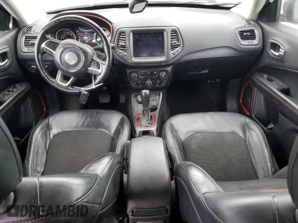 2018 Jeep Compass Trailhawk с VIN 3C4NJDDB8JT129520, выставлен на аукционе Copart как лот 85533585 с пробегом 83 213 миль миль и Списание • Salvage title. История ставок и продаж доступна на DreamBid. Изображение 8.