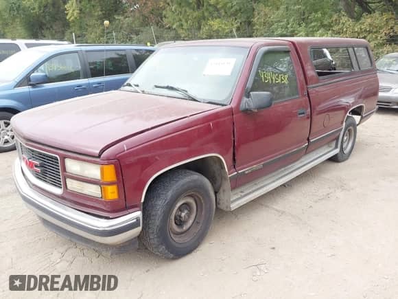 1996 GMC Sierra 1500 with VIN 1GTEC14R3TE521264, listed as a IAAI auction lot 43445138 with 104,184 mi miles and . Bid and sale history available at DreamBid. Image 2.