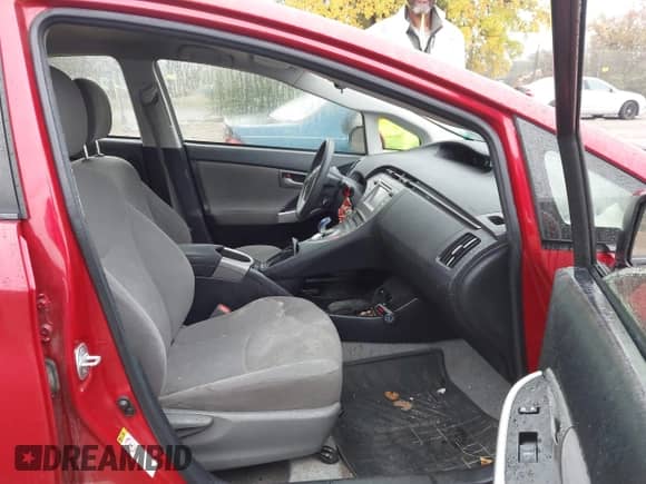 2015 Toyota Prius Four z VIN JTDKN3DU1F1914091, wystawiony jako IAAI lot #43382428 z przebiegiem 226 809 mil mil oraz . Historia ofert i sprzedaży dostępna na DreamBid. Obrazek 5.