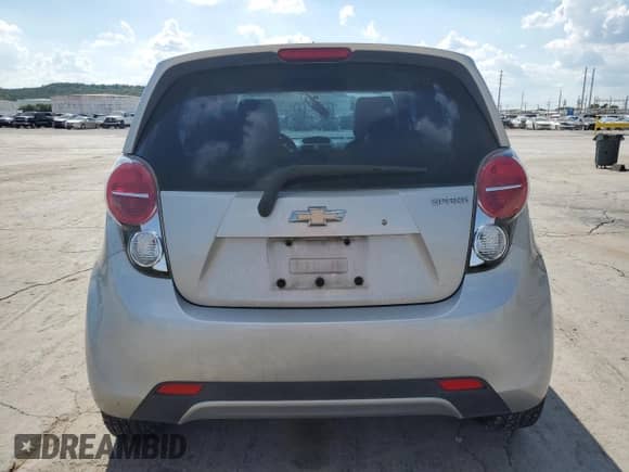 2015 Chevrolet Spark LS с VIN KL8CB6S97FC811770, выставлен на аукционе Copart как лот 69993225 с пробегом 139 001 миль миль и Списание • Salvage title. История ставок и продаж доступна на DreamBid. Изображение 6.