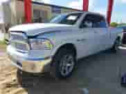 2018 Ram 1500 Laramie z VIN 1C6RR6VT1JS250301, wystawiony jako IAAI lot #42736798 z przebiegiem 93 532 mil mil oraz . Historia ofert i sprzedaży dostępna na DreamBid. Obrazek 2.