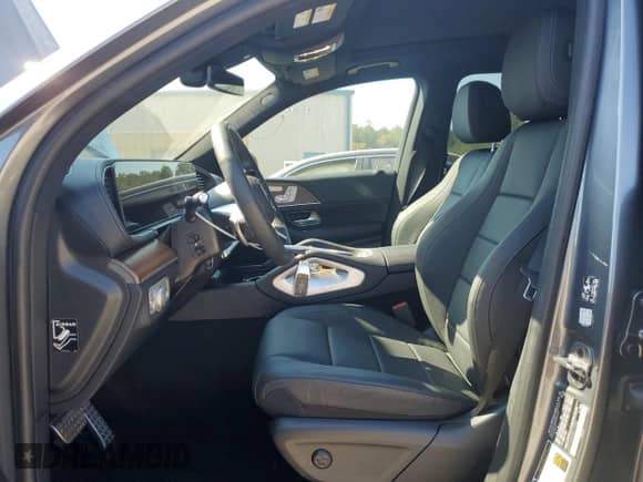 2025 Mercedes-Benz GLS 450 z VIN 4JGFF5KE4SB410382, wystawiony jako Copart lot #71266075 z przebiegiem 6 833 mil mil oraz Czysty tytuł • Clean title. Historia ofert i sprzedaży dostępna na DreamBid. Obrazek 7.