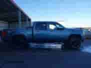 2009 GMC Sierra 1500 z VIN 2GTEK23M991126580, wystawiony jako IAAI lot #43412742 z przebiegiem 254 344 mil mil oraz . Historia ofert i sprzedaży dostępna na DreamBid. Obrazek 13.