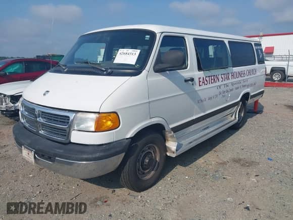 2000 Dodge Passenger with VIN 2B5WB35Z1YK130532, listed as a IAAI auction lot 42684313 with 162,109 mi miles and . Bid and sale history available at DreamBid. Image 17.