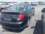 2003 Saturn ION ION 2 с VIN 1G8AJ52FX3Z115621, выставлен на аукционе IAAI как лот 40999010 с пробегом 155 935 миль миль и . История ставок и продаж доступна на DreamBid. Изображение 4.