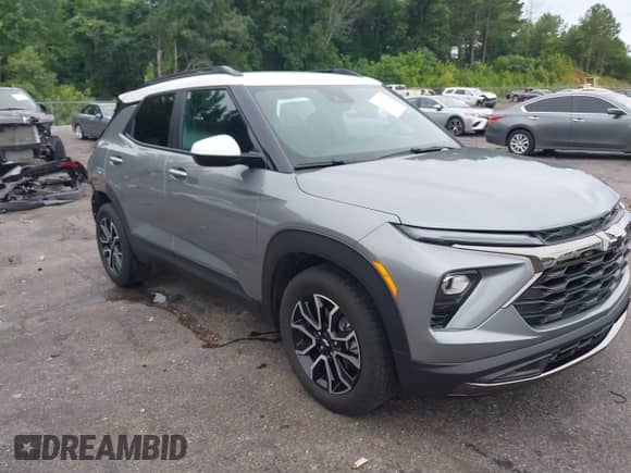 2024 Chevrolet TrailBlazer ACTIV with VIN KL79MVSL4RB132807, listed as a IAAI auction lot 42451386 with 11,980 mi miles and . Bid and sale history available at DreamBid. Image 1.