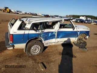 1993 Chevrolet Blazer с VIN 1GNDT13W3P2162256, выставлен на аукционе Copart как лот 41904865 с пробегом 191 390 миль миль и Списание • Salvage title. История ставок и продаж доступна на DreamBid. Изображение 3.