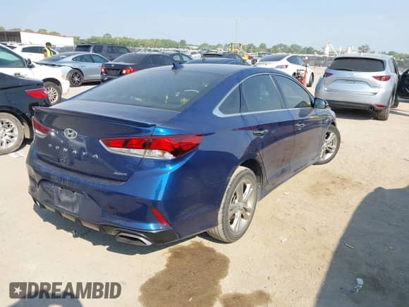 2018 Hyundai Sonata Sport with VIN 5NPE34AF1JH709709, listed as a IAAI auction lot 43254112 with 72,989 mi miles and . Bid and sale history available at DreamBid. Image 4.
