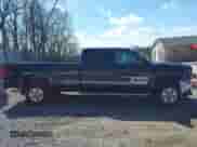 2017 Chevrolet Silverado 2500HD Work Truck z VIN 1GC1KUEG0HF219674, wystawiony jako IAAI lot #41883430 z przebiegiem 94 113 mil mil oraz . Historia ofert i sprzedaży dostępna na DreamBid. Obrazek 12.