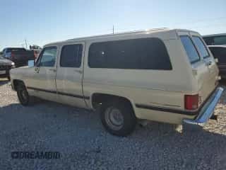 1990 Chevrolet Suburban с VIN 1GNER16K0LF169745, выставлен на аукционе Copart как лот 80865164 с пробегом 63 954 миль миль и Чистый • Clean title. История ставок и продаж доступна на DreamBid. Изображение 2.