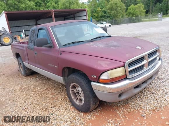 2000 Dodge Dakota Sport with VIN 1B7GL22NXYS662646, listed as a IAAI auction lot 42839377 with 269,415 mi miles and . Bid and sale history available at DreamBid. Image 1.