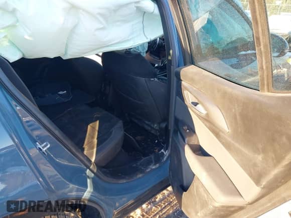 2024 Dodge Hornet R/T z VIN ZACPDFCW2R3A08184, wystawiony jako IAAI lot #41355339 z przebiegiem 8 658 mil mil oraz . Historia ofert i sprzedaży dostępna na DreamBid. Obrazek 8.