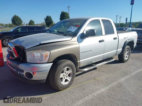 2007 Dodge 1500 SLT with VIN 1D7HU18N97J506174, listed as a IAAI auction lot 43372845 with 185,589 mi miles and . Bid and sale history available at DreamBid. Image 18.