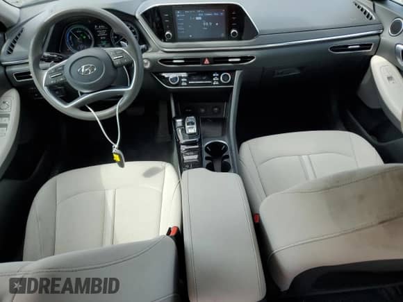 2020 Hyundai Sonata Blue с VIN KMHL24JJ8LA013935, выставлен на аукционе Copart как лот 59047065 с пробегом 42 164 миль миль и Списание • Salvage title. История ставок и продаж доступна на DreamBid. Изображение 8.