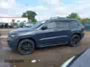 2018 Jeep Grand Cherokee Altitude z VIN 1C4RJFAG8JC189970, wystawiony jako IAAI lot #42962789 z przebiegiem 148 200 mil mil oraz . Historia ofert i sprzedaży dostępna na DreamBid. Obrazek 14.