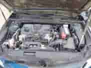 2019 Toyota Camry SE z VIN 4T1B11HKXKU683964, wystawiony jako IAAI lot #43364127 z przebiegiem 76 775 mil mil oraz . Historia ofert i sprzedaży dostępna na DreamBid. Obrazek 10.