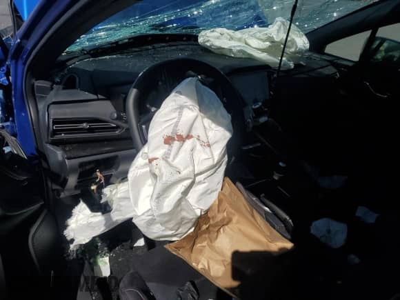 2022 Subaru WRX Limited с VIN JF1VBAL65N9024731, выставлен на аукционе Copart как лот 70252745 с пробегом Не указан миль и Списание • Salvage title. История ставок и продаж доступна на DreamBid. Изображение 8.