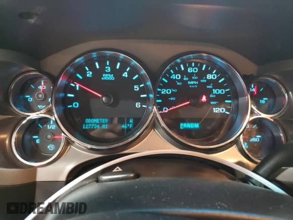 2012 GMC Sierra 1500 SLE with VIN 3GTU2VE20CG274950, listed as a Copart auction lot 41593605 with 127,734 mi miles and Salvage title. Bid and sale history available at DreamBid. Image 9.