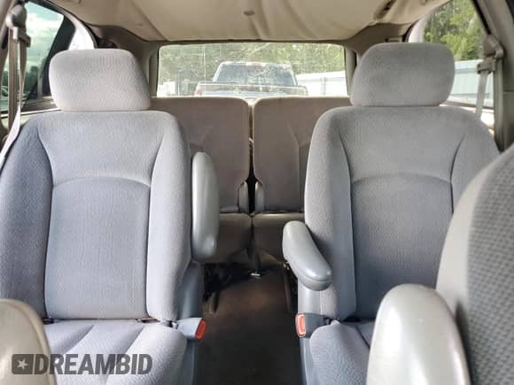 2003 Dodge Caravan SE with VIN 1D4GP24353B189234, listed as a Copart auction lot 84251395 with 207,019 mi miles and Salvage title. Bid and sale history available at DreamBid. Image 10.