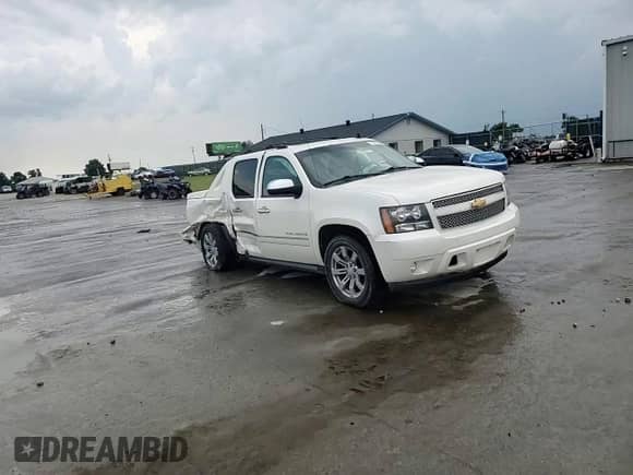 2012 Chevrolet Avalanche LTZ z VIN 3GNTKGE73CG255609, wystawiony jako Copart lot #61616085 z przebiegiem 206 667 mil mil oraz Szkoda całkowita • Salvage title. Historia ofert i sprzedaży dostępna na DreamBid. Obrazek 14.