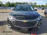 2018 Chevrolet Traverse LT Cloth z VIN 1GNEVGKW7JJ272579, wystawiony jako Copart lot #68819855 z przebiegiem 80 008 mil mil oraz Szkoda całkowita • Salvage title. Historia ofert i sprzedaży dostępna na DreamBid. Obrazek 5.