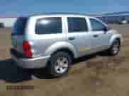 2005 Dodge Durango SLT z VIN 1D4HB48N25F577754, wystawiony jako IAAI lot #42093002 z przebiegiem 249 607 mil mil oraz . Historia ofert i sprzedaży dostępna na DreamBid. Obrazek 4.