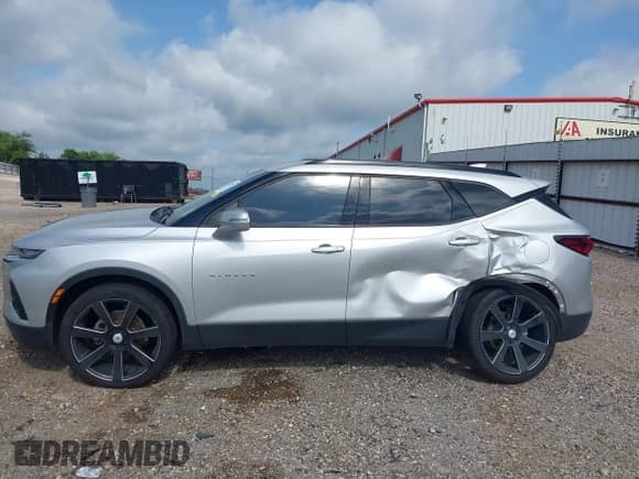 2019 Chevrolet Blazer with VIN 3GNKBBRA5KS673248, listed as a IAAI auction lot 42536237 with 77,086 mi miles and . Bid and sale history available at DreamBid. Image 15.