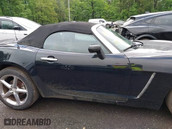 2008 Saturn Sky Red Line with VIN 1G8MG35XX8Y116155, listed as a IAAI auction lot 42262896 with 119,706 mi miles and . Bid and sale history available at DreamBid. Image 13.
