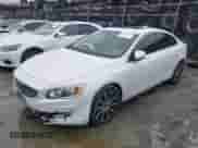 2017 Volvo S60 Inscription с VIN LYV402HKXHB148240, выставлен на аукционе IAAI как лот 41618292 с пробегом 77 870 миль миль и . История ставок и продаж доступна на DreamBid. Изображение 17.