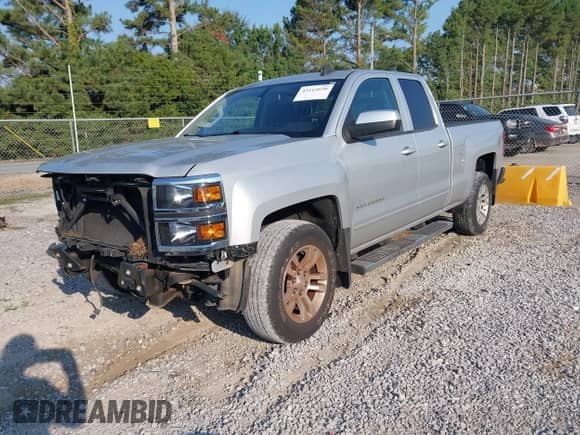 2015 Chevrolet Silverado 1500 LT с VIN 1GCRCREC5FZ305956, выставлен на аукционе IAAI как лот 43114650 с пробегом 64 823 миль миль и . История ставок и продаж доступна на DreamBid. Изображение 17.