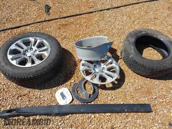 2024 Chevrolet Silverado 1500 LTZ с VIN 1GCUDGED6RZ397426, выставлен на аукционе IAAI как лот 41636815 с пробегом 10 419 миль миль и . История ставок и продаж доступна на DreamBid. Изображение 12.