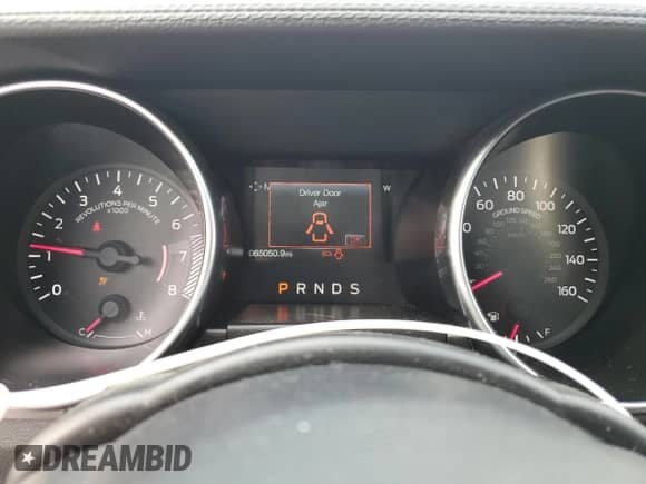 2020 Ford Mustang EcoBoost Premium z VIN 1FATP8UH6L5126092, wystawiony jako Copart lot #81371405 z przebiegiem 65 050 mil mil oraz Szkoda całkowita • Salvage title. Historia ofert i sprzedaży dostępna na DreamBid. Obrazek 9.