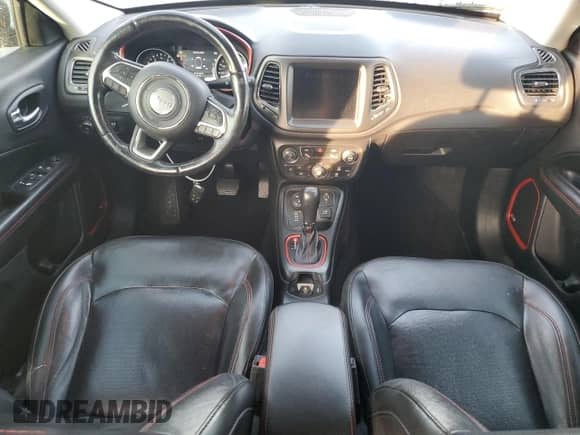 2018 Jeep Compass Trailhawk z VIN 3C4NJDDBXJT282223, wystawiony jako Copart lot #71860695 z przebiegiem 87 145 mil mil oraz Szkoda całkowita • Salvage title. Historia ofert i sprzedaży dostępna na DreamBid. Obrazek 8.